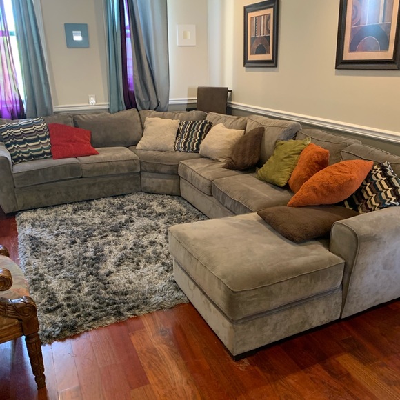 Moving - Picture 4 of 4